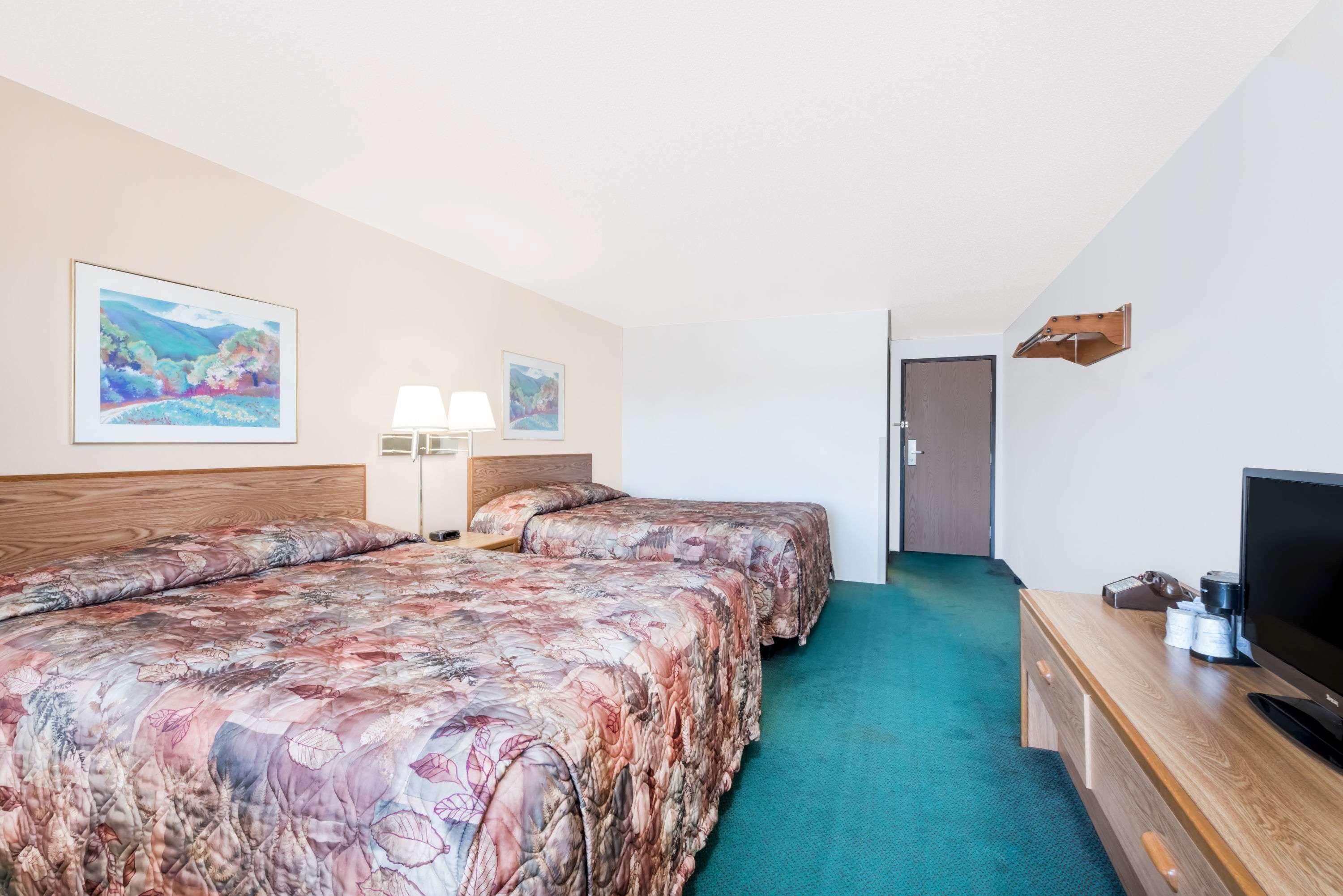 Super 8 By Wyndham Belle Fourche Sd Hotel Exterior foto
