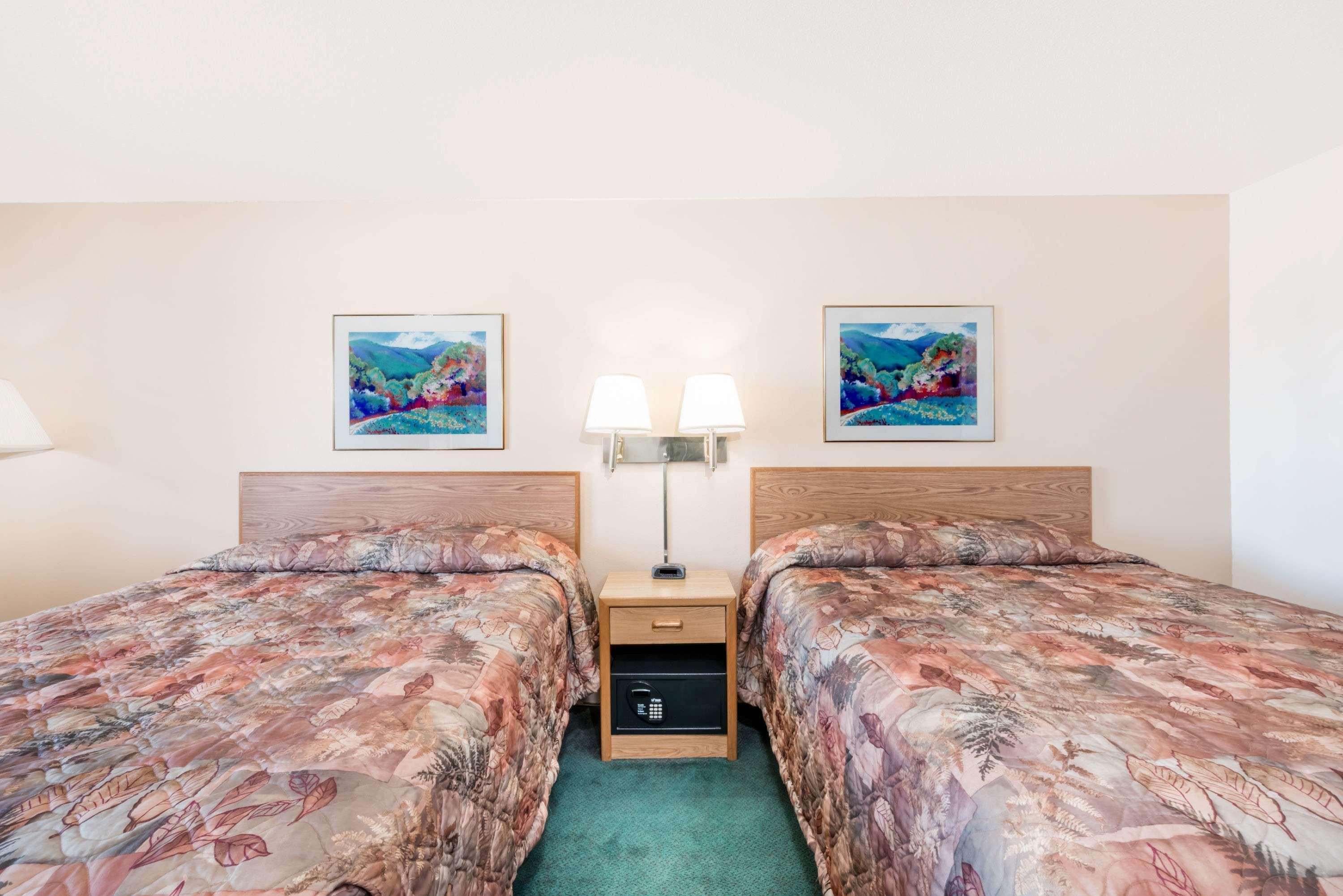Super 8 By Wyndham Belle Fourche Sd Hotel Exterior foto